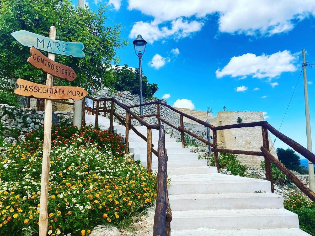 Bed & Breakfast Acquamarina Castro  Buitenkant foto
