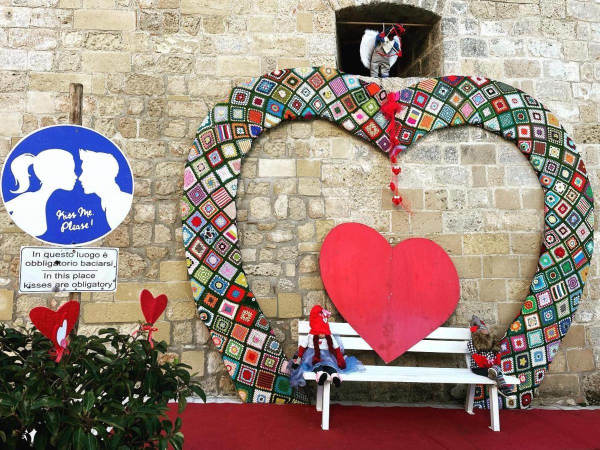 Bed & Breakfast Acquamarina Castro  Buitenkant foto